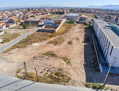 Comprar terreno de 3972m² en Murcia