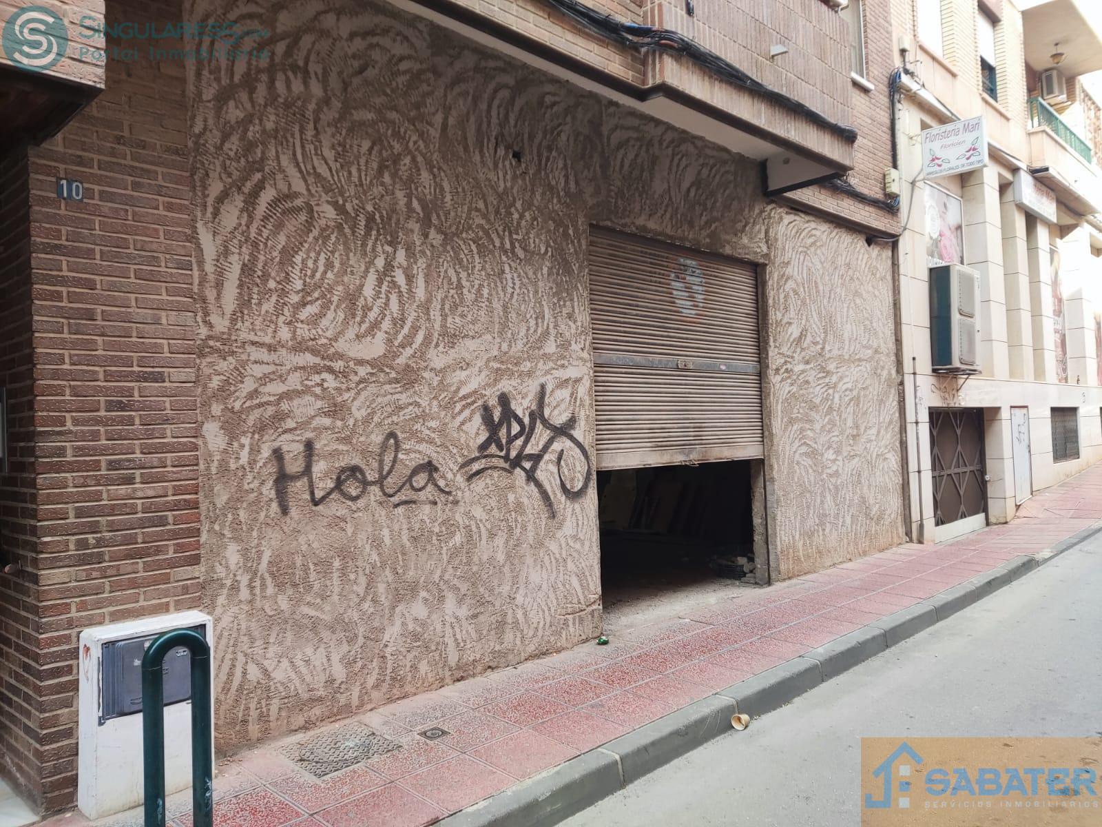 Comprar local de 110m² en Murcia