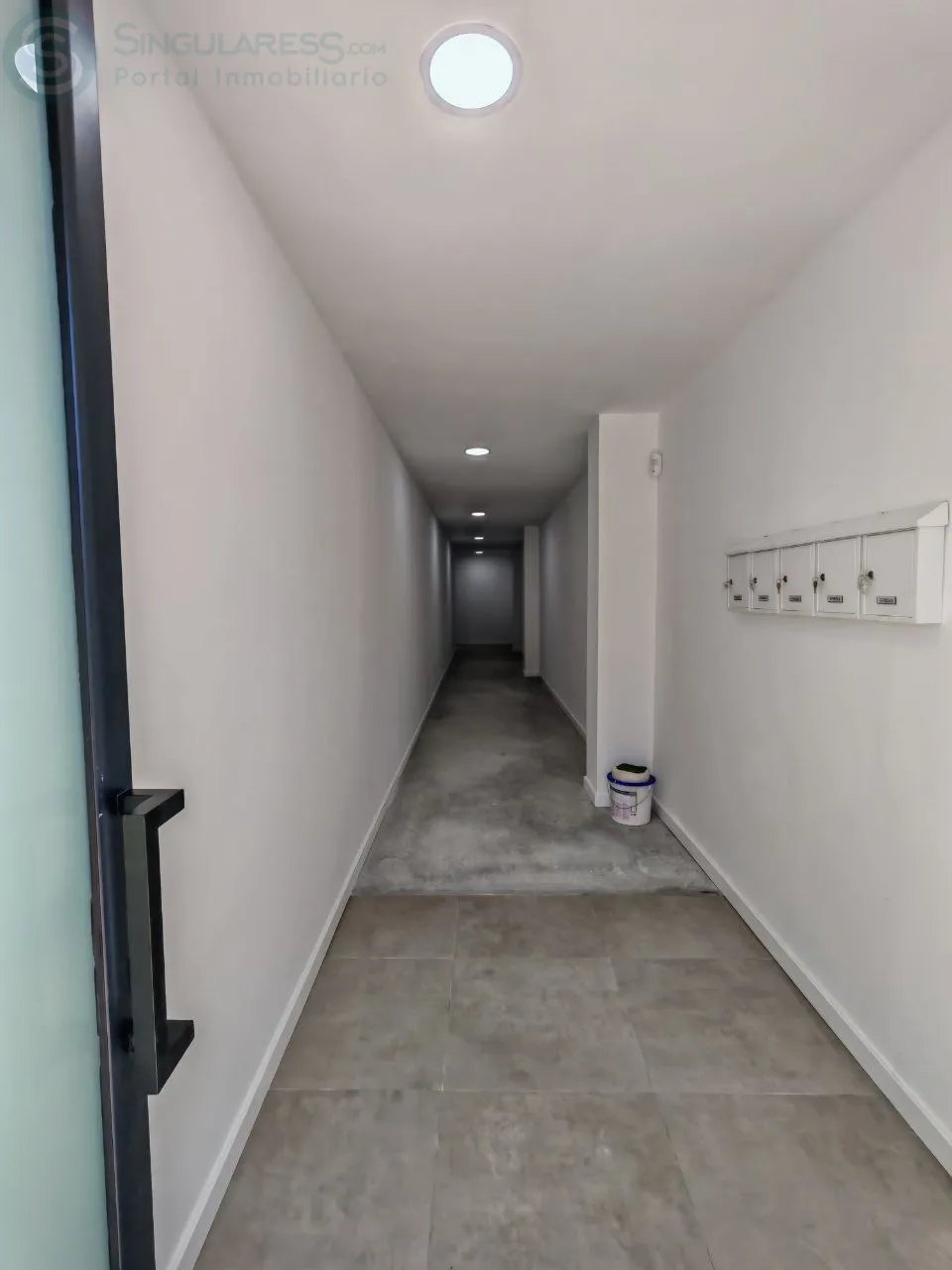 Comprar instalaciones, naves industriales... en Calle Marqués de Espinardo nº 8 en Murcia - Entrada/Salida