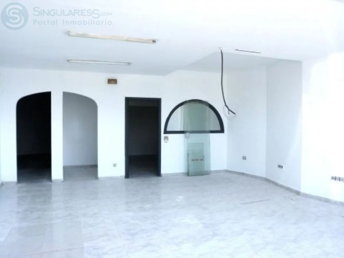 Comprar instalaciones, naves industriales... de 182m² en Molina de Segura