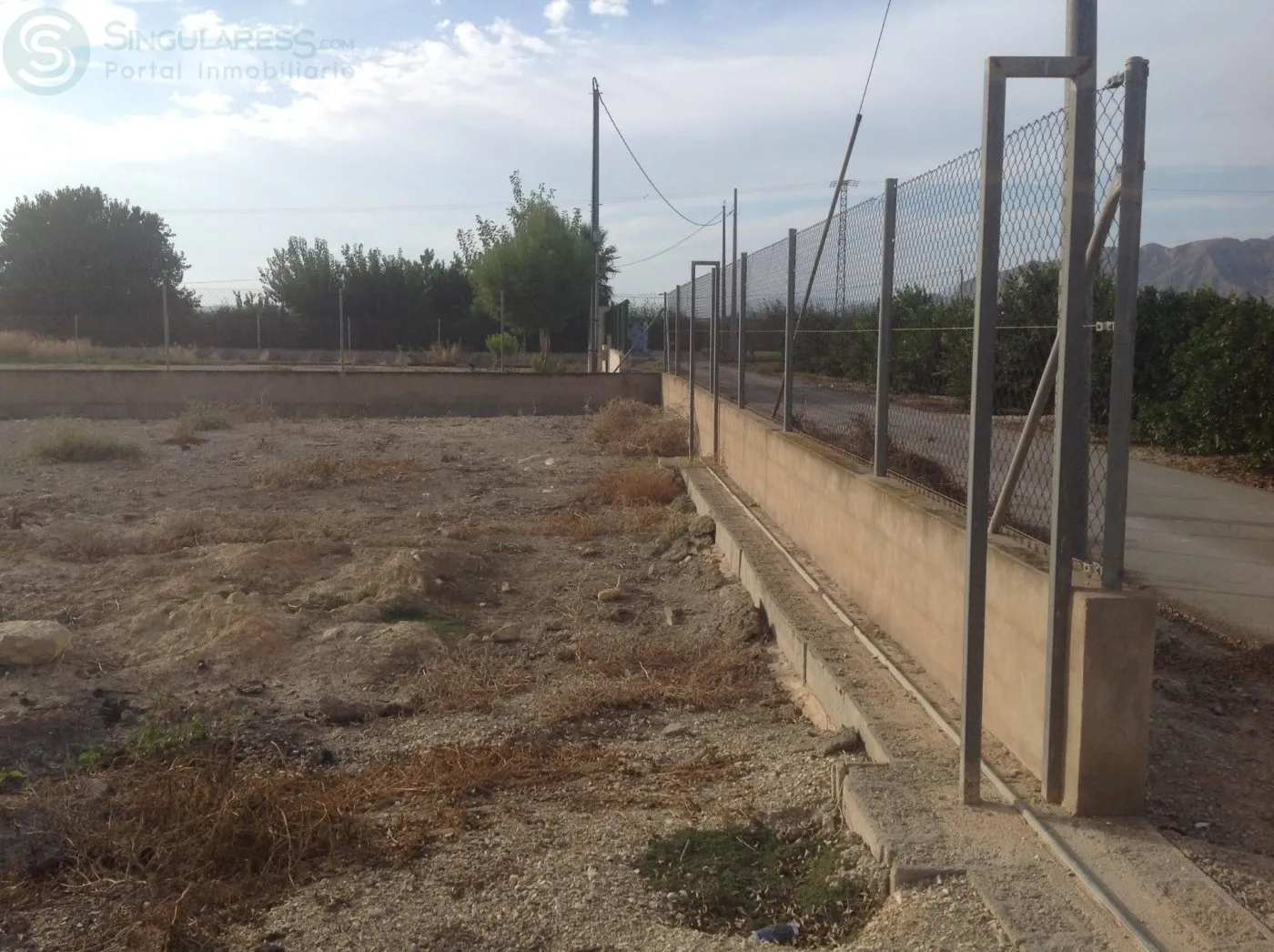 Comprar terreno de 3570m² en Beniel