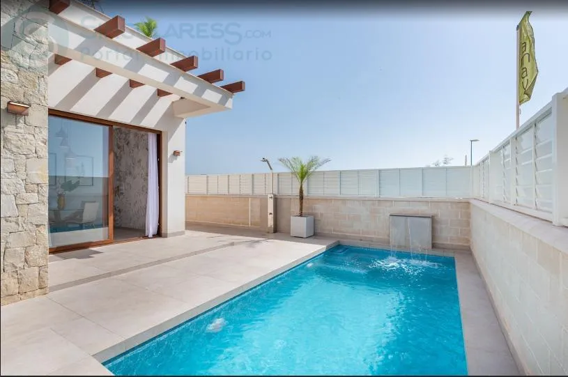 Comprar casa de 230m² en Vera