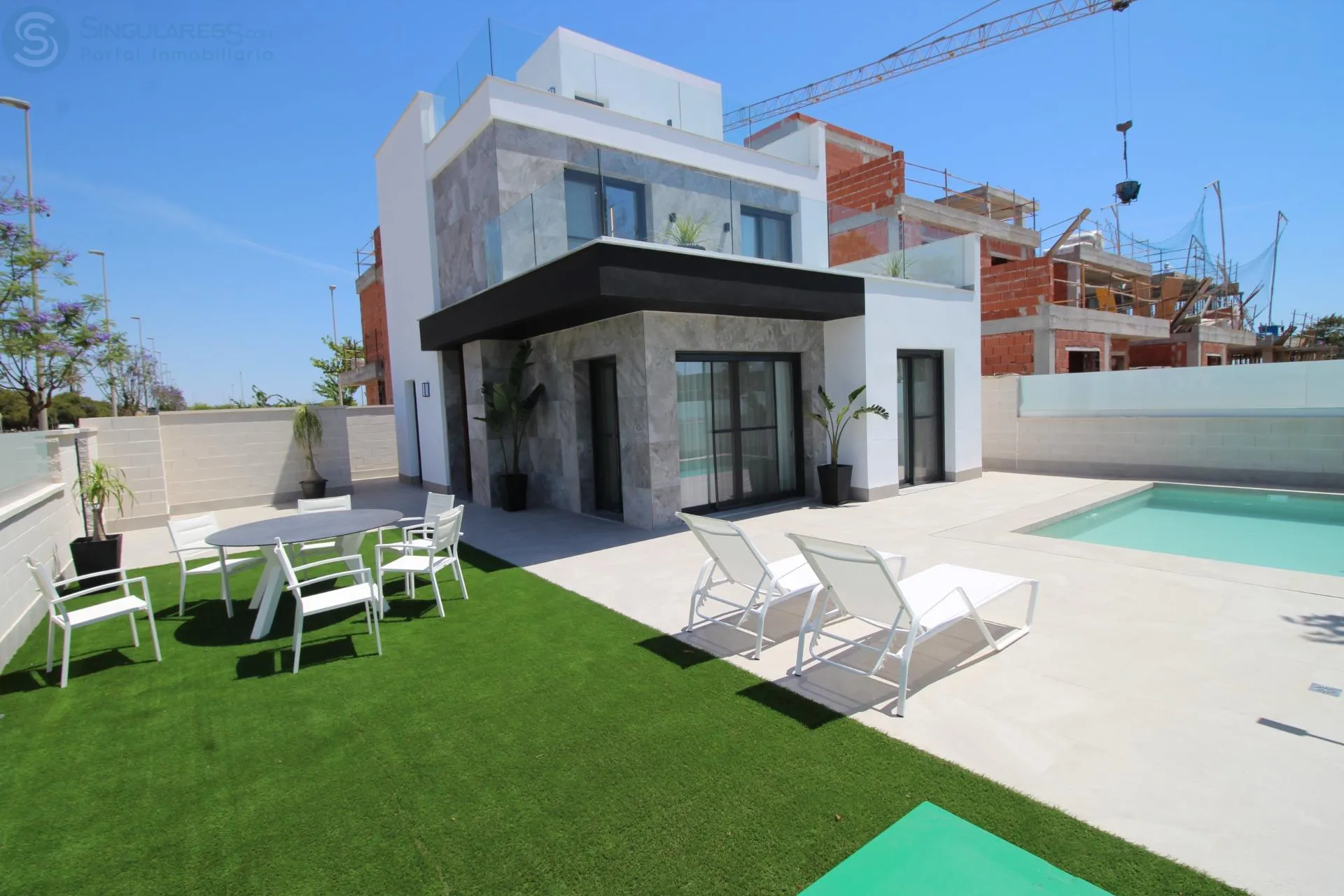 Comprar casa de 254m² en Torrevieja