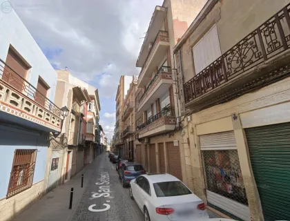 Comprar instalaciones, naves industriales... de 94m² en Cieza