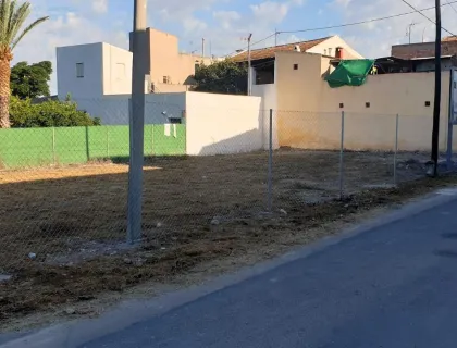 Comprar terreno de 552m² en Murcia