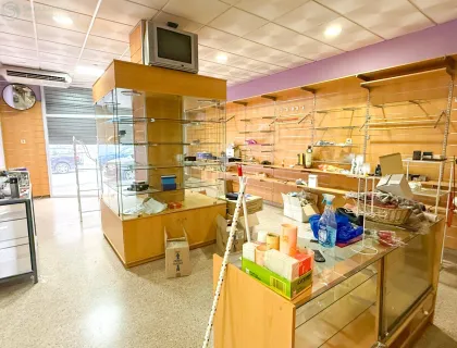 Comprar instalaciones, naves industriales... de 141m² en Cieza