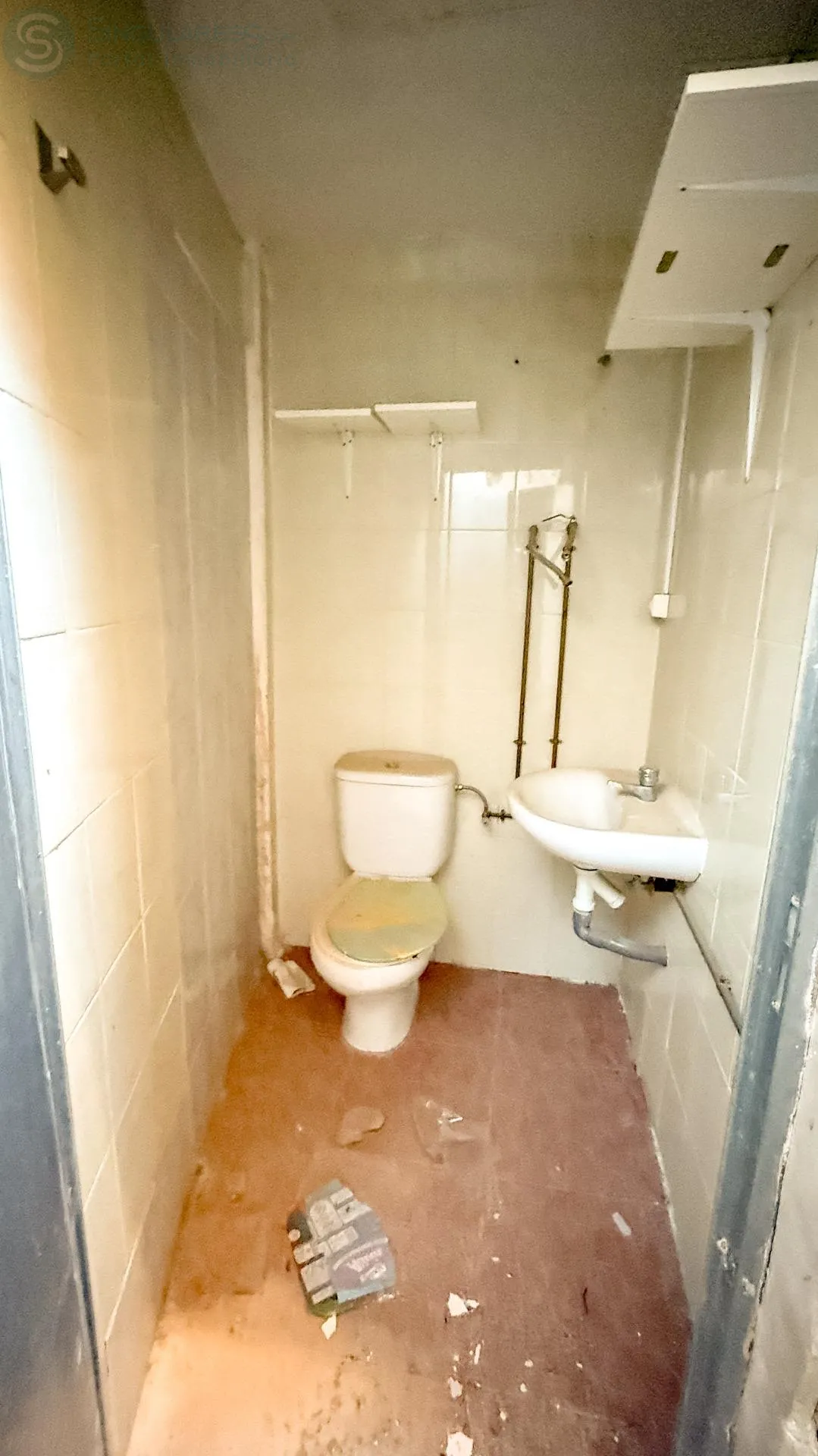 Comprar piso de 550m² en Abarán