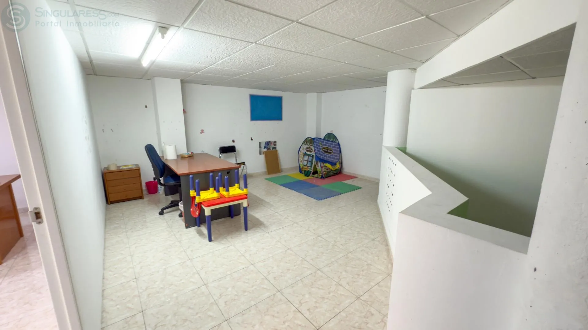 Alquilar instalaciones, naves industriales... de 275m² en Cieza