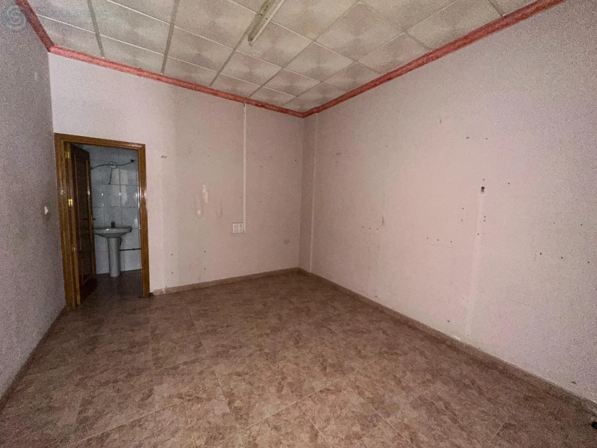 Comprar instalaciones, naves industriales... de 45m² en Cieza