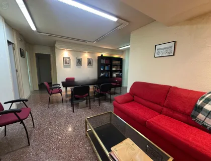 Alquilar oficina de 100m² en Murcia