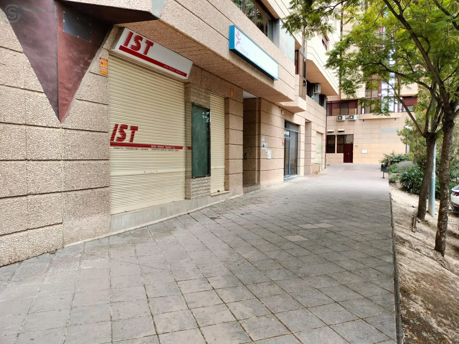 Comprar instalaciones, naves industriales... de 81m² en Murcia