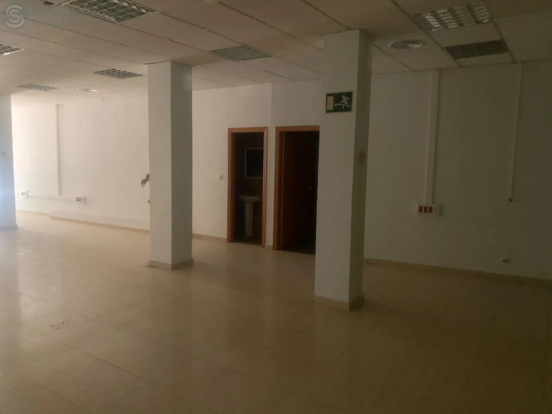 Comprar instalaciones, naves industriales... de 177m² en Murcia