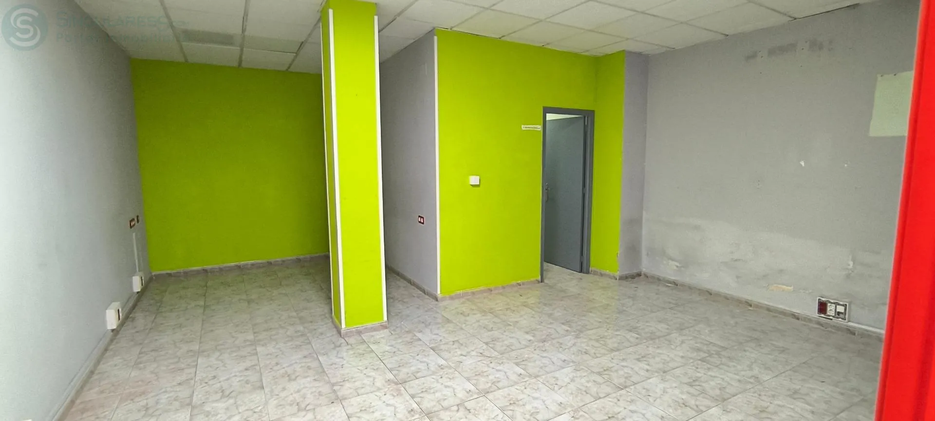 Alquilar instalaciones, naves industriales... de 300m² en Cieza