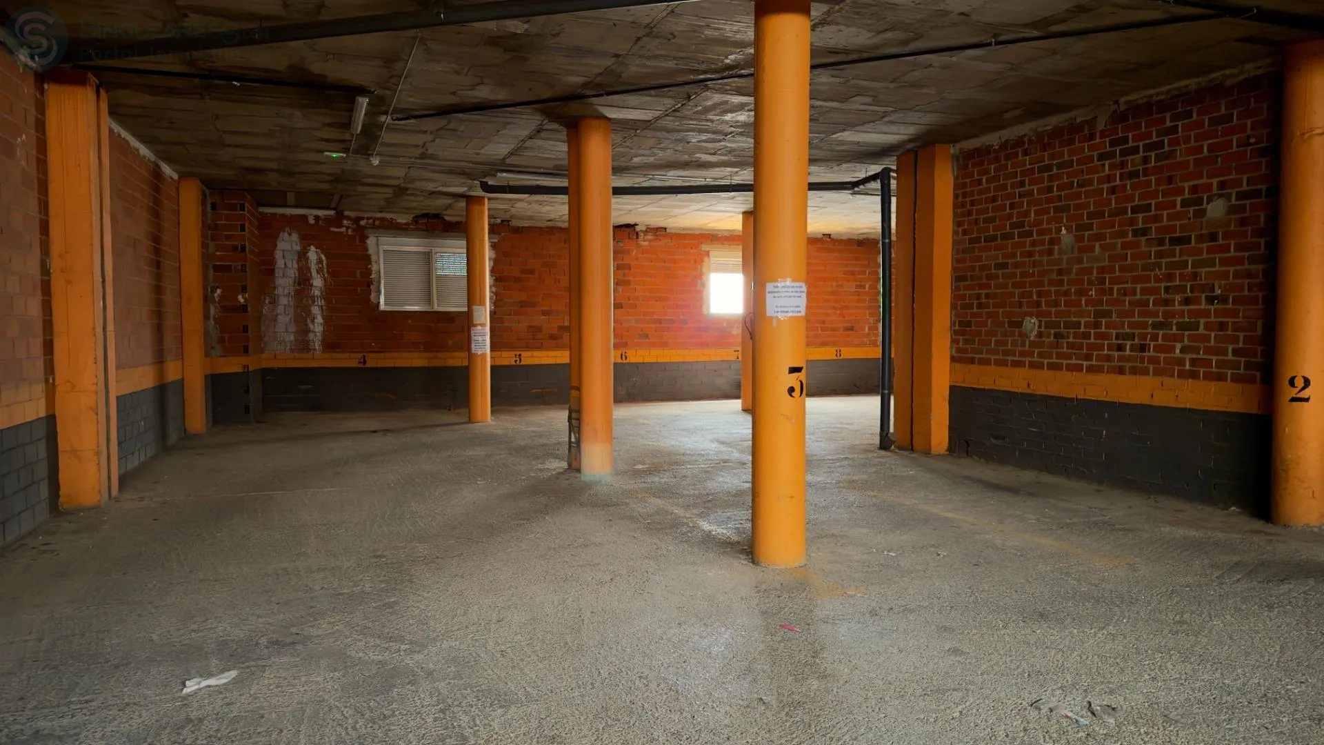 Comprar instalaciones, naves industriales... de 262m² en Abarán
