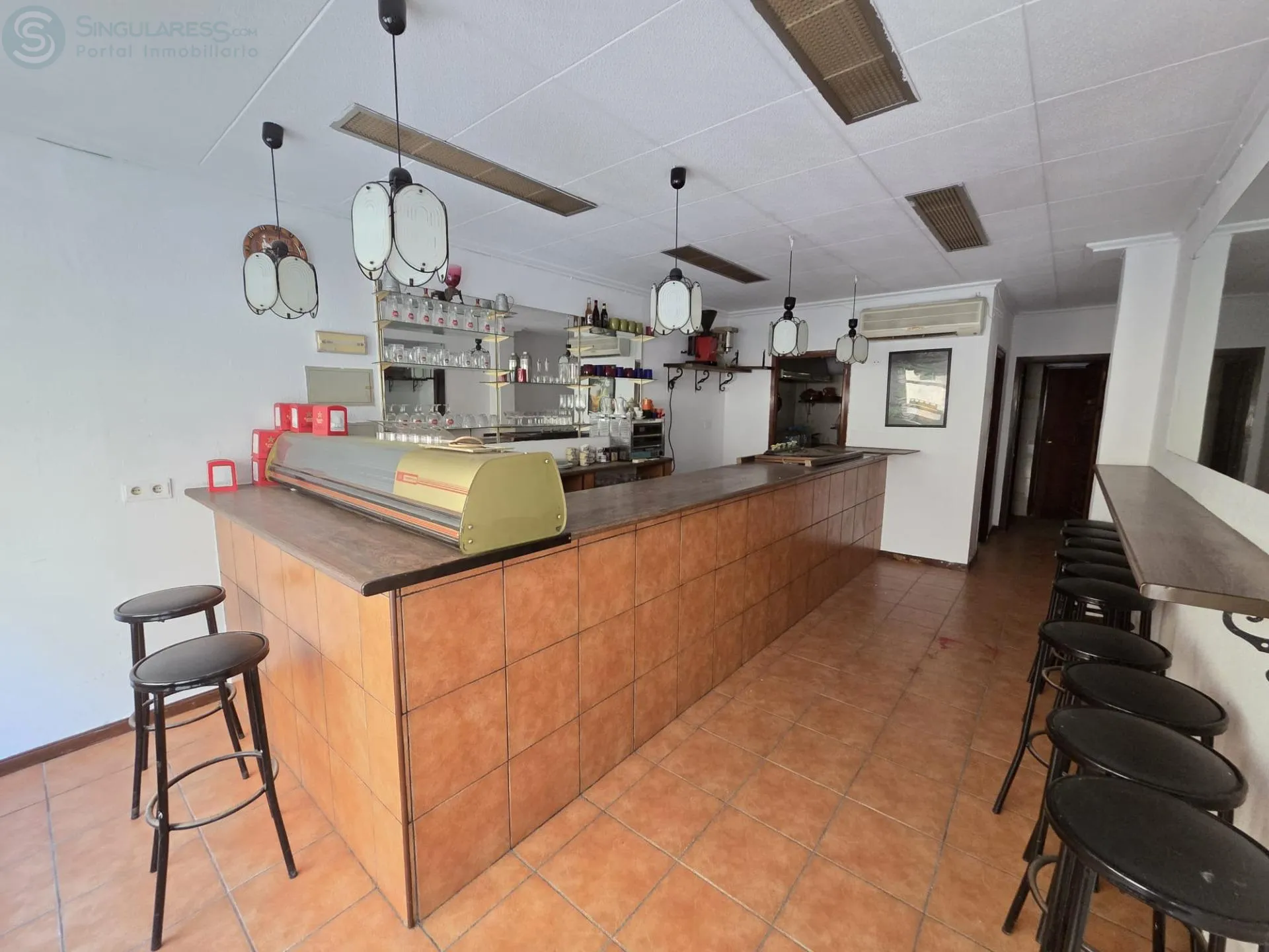 Comprar instalaciones, naves industriales... en Calle Madreperla, 3 nº 3 en Cartagena