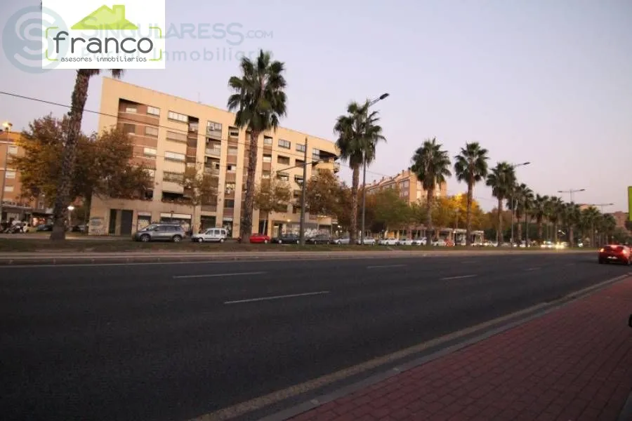 Comprar garaje de 6m² en Murcia