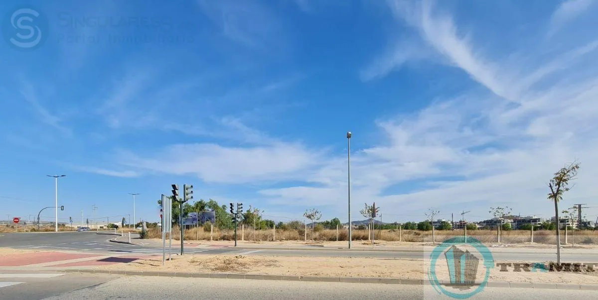 Comprar terreno de 2236m² en Murcia