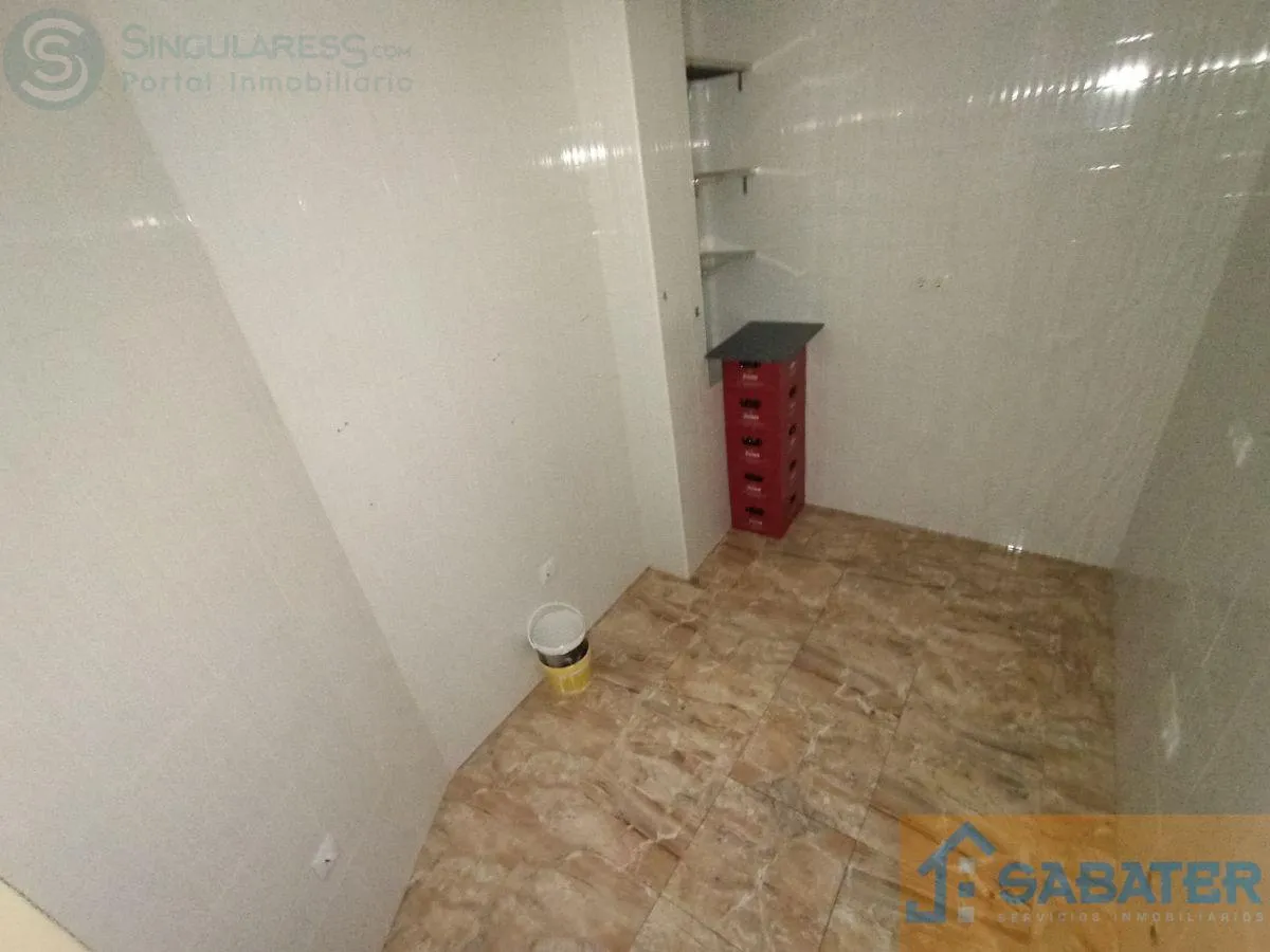 Comprar local de 35m² en Murcia