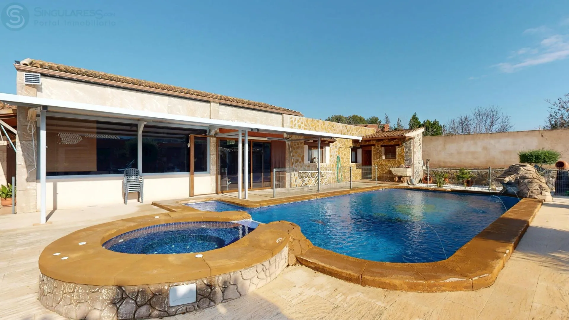 Comprar casa de 2005m² en Murcia