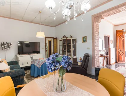 LIVING_ROOM
