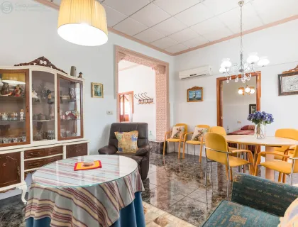 LIVING_ROOM