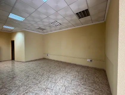 Alquilar instalaciones, naves industriales... de 180m² en Cartagena