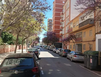 Comprar instalaciones, naves industriales... de 800m² en Cartagena
