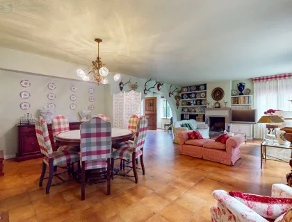 LIVING_ROOM