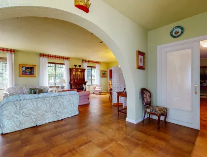 LIVING_ROOM