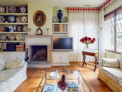 LIVING_ROOM