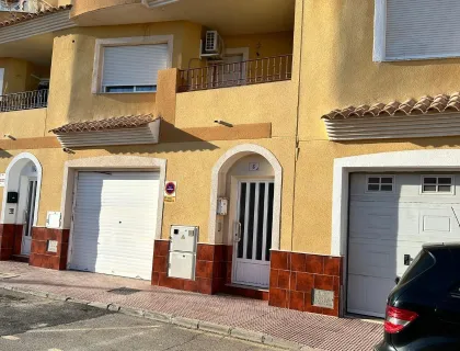 Comprar casa de 200m² en Los Alcázares