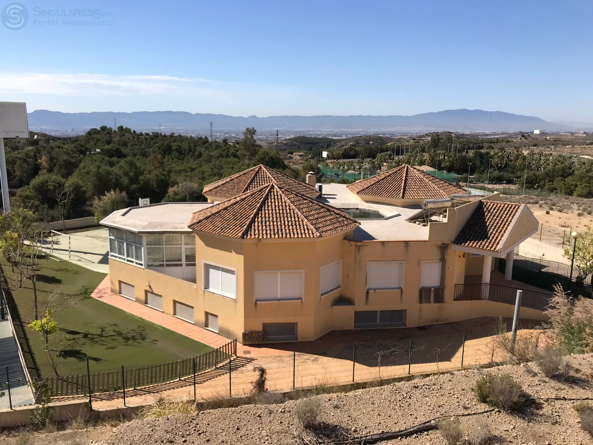 Comprar edificio en Calle María Zambrano nº s/n en Molina de Segura