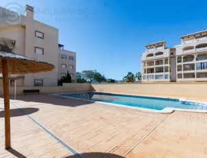 Ático Exclusivo en Mar de Cristal: Tu Paraíso Privado con Vistas al Mar