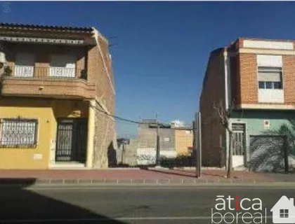 Comprar terreno de 150m² en Murcia