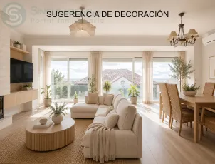 Chalet independiente con piscina junto al Club de Golf en Altorreal