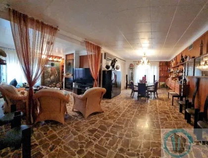 LIVING_ROOM