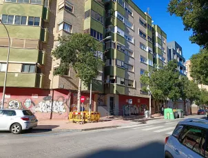 PISO EN RAMÓN Y CAJAL JUNTO A LA ALAMEDA Y REINA VICTORIA
