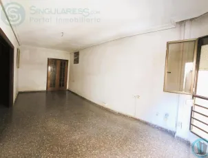 Piso en La Merced, con 103 m² construidos.