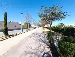 PISO BAJO EN BARRIO PERAL