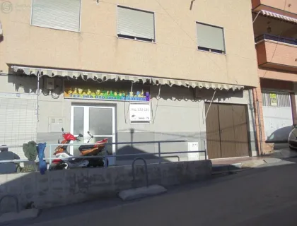 Comprar instalaciones, naves industriales... de 131m² en Murcia