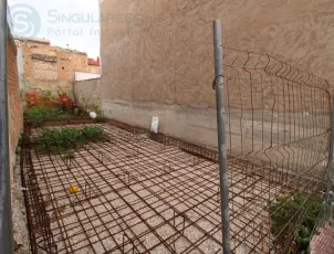  Solar Urbano con Proyecto y Obra Iniciada en el Corazón de La Raya (Murcia)                                            