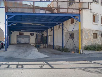 Comprar instalaciones, naves industriales... de 1070m² en Murcia