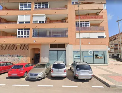 Comprar instalaciones, naves industriales... de 200m² en Cartagena