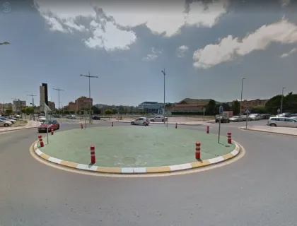 Comprar instalaciones, naves industriales... de 450m² en Cartagena