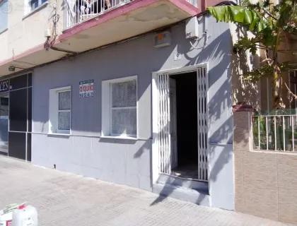 Alquilar instalaciones, naves industriales... de 80m² en Cartagena