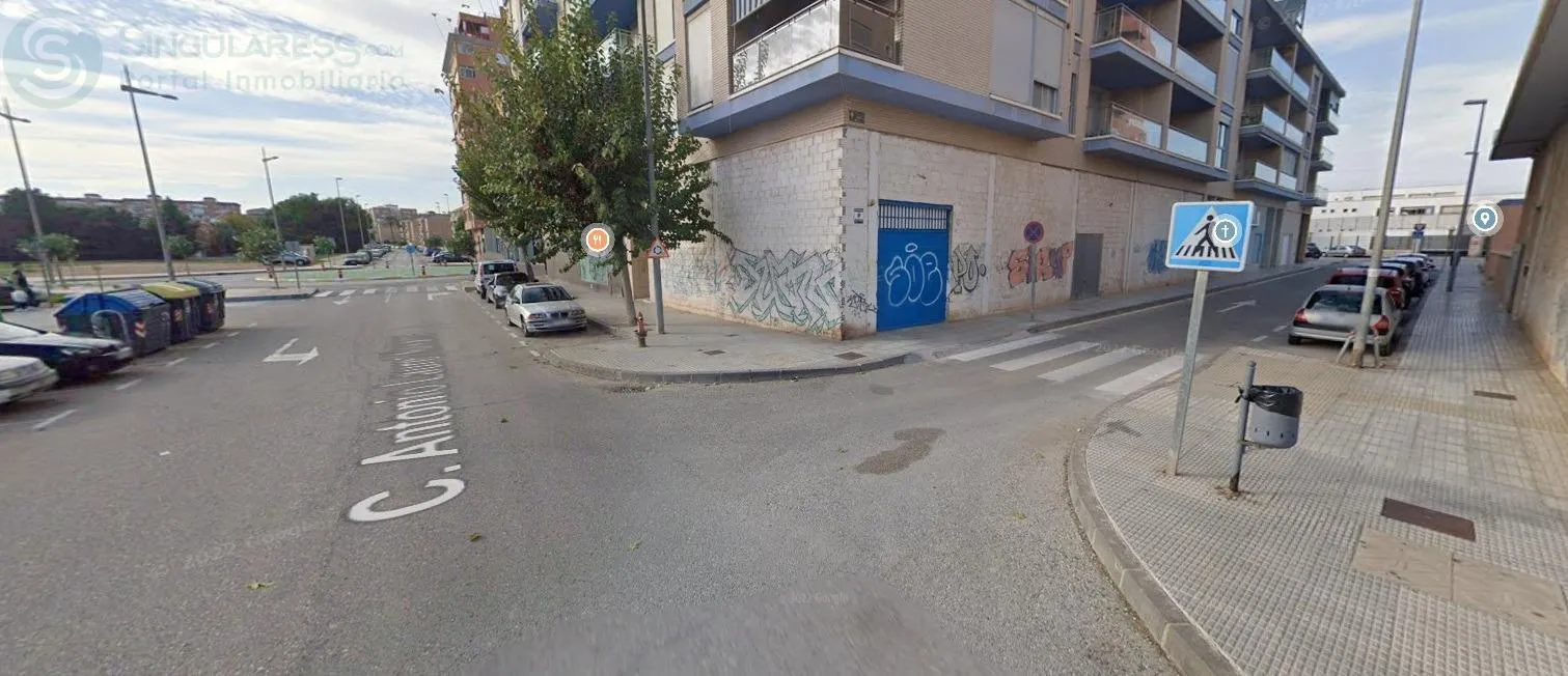 Comprar instalaciones, naves industriales... en Calle ANTONIO LAURET NAVARRO en Cartagena