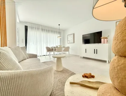 Comprar casa de 101m² en Cox