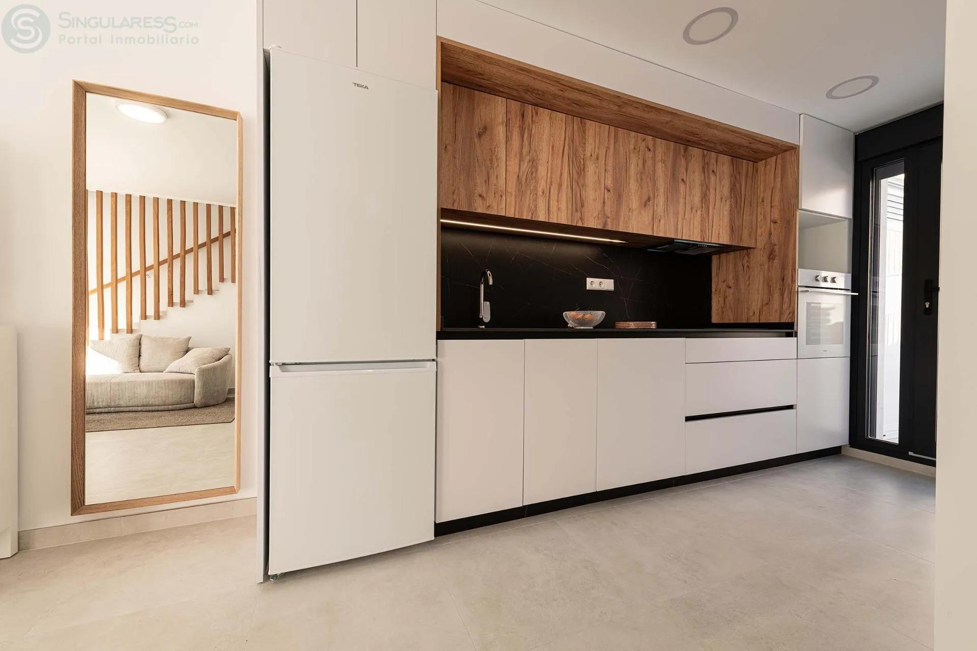 Comprar casa en Calle Dinamarca en Cox