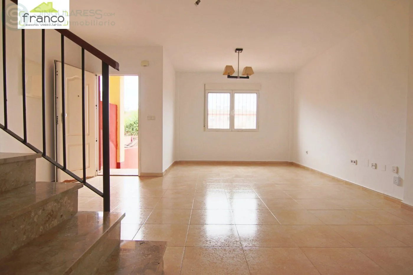 Comprar dúplex de 218m² en Los Alcázares
