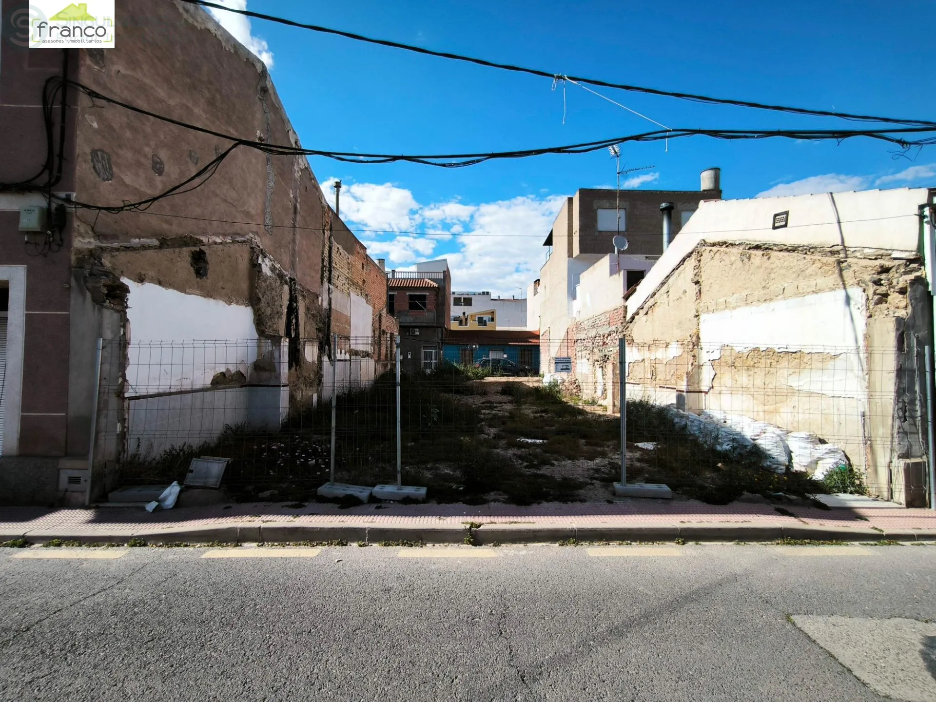 Comprar terreno de 245m² en Murcia